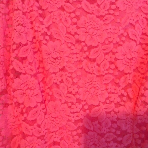 Torrid Pink Lace V-Neck Sleeveless Top Plus 2 (XL) Romantic Coquette Y2K Layer - Picture 5 of 8